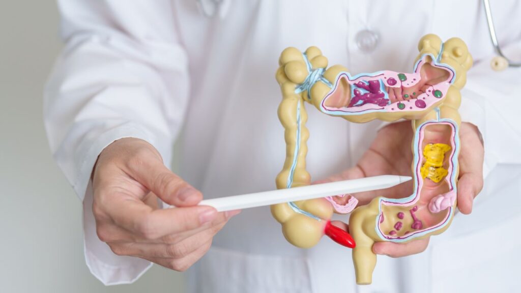 Thải độc đại tràng: Dùng thuốc tây hay trà thảo mộc tốt hơn? 